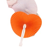 Éventail en papier personnalisé, motif cœur, style artisanal traditionnel, pour mariage, cadeau promotionnel d'entreprise, éventail à main coloré avec poignée blanche, OEM