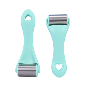 Rouleau de massage rafraîchissant en acier inoxydable pour le <span class=keywords><strong>visage</strong></span> et le corps - 19 cm avec poignée antidérapante (88g) - Product Image 2