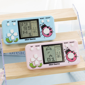Console <span class=keywords><strong>di</strong></span> <span class=keywords><strong>Gioco</strong></span> Classica con Grande Schermo, Macchina Elettronica Portatile Retrò Nostalgica, Giocattolo Arcade Portatile per Bambini, Vendita all'Ingrosso - Product Image 3