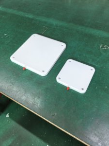 Antena RFID UHF de 5.5dBi, 865-868/920-925MHz, Polarización Circular, IP67, Impermeable, para Lector RFID - Product Image 4