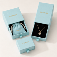 Boîte cadeau de luxe pour bijoux, emballage rigide en papier personnalisé avec logo pour bagues, boucles d'oreilles, colliers
