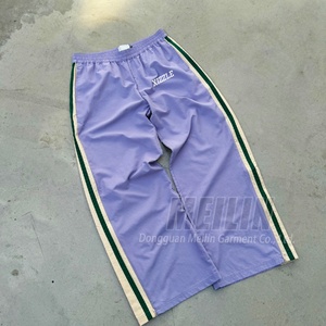 Pantalones Deportivos Personalizados de Nylon, Estilo Jogger, Color Negro, Cortavientos, Corte Recto y Holgado para Hombre - Product Image 3