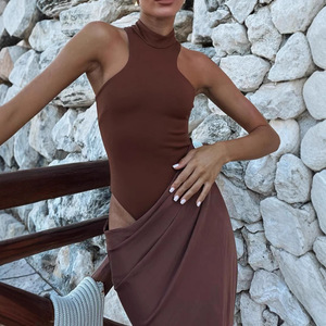 Vestido de Noche Largo para Mujer, Cuello Alto, Sin Mangas, Color Marrón Oscuro, con Recortes, Corte Entallado, Color Sólido, Poliéster - Product Image 3