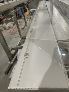 Panel de techo decorativo de PVC de color hermoso Panel de pared de lámina caliente de PVC Techos En Pvc <span class=keywords><strong>Ceilo</strong></span> Raso - Product Image 2