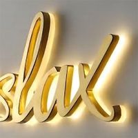 Signalisation LED de couleur dorée personnalisable, logo en métal de réception d'affaires 3D, logo de canal, décoration de façade de magasin rétroéclairée pour voitures