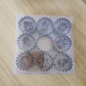 <span class=keywords><strong>Emporte</strong></span>-pièces en acier inoxydable Fondant de Pâques <span class=keywords><strong>Confiture</strong></span> creuse Forme irrégulière <span class=keywords><strong>Emporte</strong></span>-pièce Moule à biscuits Noël Ensemble de 9 pièces en stock - Product Image 1