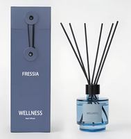 Fournisseur de cadeaux parfumés, ODM OEM personnalisé, Huile essentielle végétale, Diffuseur de parfum d'ambiance sans flamme en bouteille de verre avec bâtonnets, pour la décoration intérieure