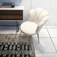 Chaise Dest moderne avec pieds en métal