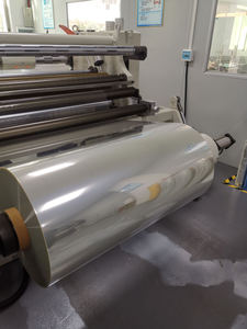 Pellicola ottica per animali domestici Ultra trasparente in poliestere-alta trasmittanza luminosa (≥ 92%) - Product Image 1