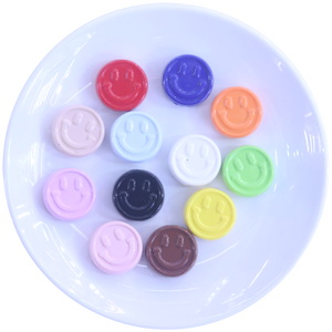 Cuentas Acrílicas Redondas Planas de 20 mm con Caras Sonrientes en Colores Surtidos para Bisutería y Llaveros - Product Image 1