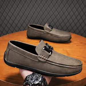 Mocassins pour hommes à bout rond, en PU, semelle en caoutchouc, doublure en peluche, motif uni, toutes saisons, tendance - Product Image 1