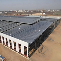 Bâtiment préfabriqué en structure d'acier, entrepôt à grande portée, atelier, hangar en acier robuste pour usage industriel