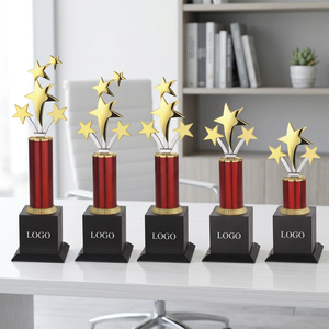 Trofeo de Cristal de Lujo con Base de Aleación de Zinc Grabada con Láser, Acabado Plateado con Impresión UV - Diseño Portátil para Temas de Mascotas Deportivas - Product Image 1