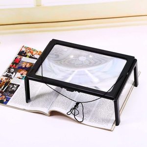 Loupe de lecture de bureau <span class=keywords><strong>A4</strong></span> pleine page LED créative pliante pour personnes âgées en plastique durable - Product Image 1
