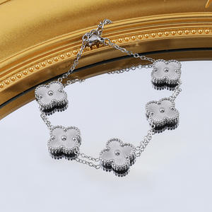 Pulsera de Trébol de la Suerte Chapada en Oro de 18k, de Acero de Titanio, para Mujer, Regalo de Cumpleaños, ¡Gran Oferta! - Product Image 2