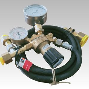 DILO 3-393-R001/R002 Dispositif de Remplissage de Gaz SF6 en Cuivre avec Garantie de 2 Ans pour Raccords de Tuyaux en Caoutchouc Portables Haute Tension DN8 DN20 - Product Image 1