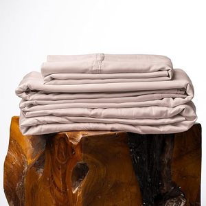 Set Copripiumino Moderno in Lyocell Organico 300tc con Motivo Floreale Jacquard, Sette Pezzi, Personalizzabile Gratuitamente - Product Image 3