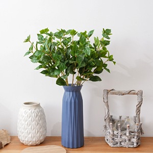 Feuilles de jasmin artificielles CallaFloral, vertes, en PVC, branche unique, plante décorative pour la maison - Product Image 1