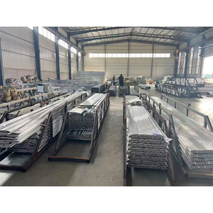 Usine d'extrusion de profilés en aluminium personnalisés pour 6060, 6061 et diverses séries de profilés en aluminium extrudé industriel - Product Image 5