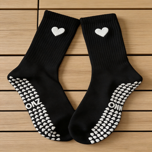 Calzini Antiscivolo in Cotone Lavorato a Maglia, Personalizzabili con Logo, Elastici, Traspiranti, con Design a Righe Ricamate - Product Image 2