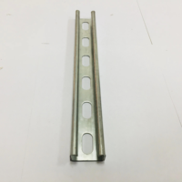 Machine de profilage de canaux en U haute résistance pour supports photovoltaïques et supports sismiques