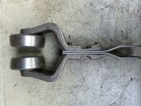 Système de convoyeur fiable à chaîne à rouleaux en acier automatique à entraînement moteur pour ligne de convoyage industrielle