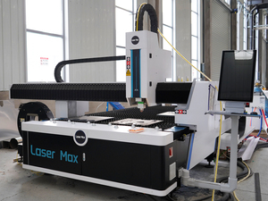 Máquina de Corte Láser de Fibra para Láminas y Tubos 1530, 3000W, para Placas Metálicas y Fabricación de Acero, Una Máquina que Soporta Ambos Tipos de Material - Product Image 4
