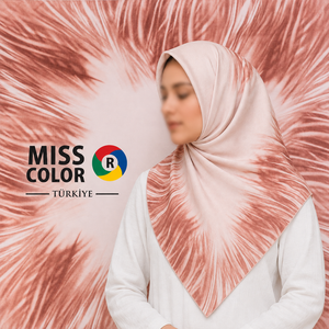 Écharpe carrée imprimée numériquement Miss Color Fashion 140x140 cm en polyester et coton de qualité supérieure, douce au toucher, légère et respirante - Product Image 4