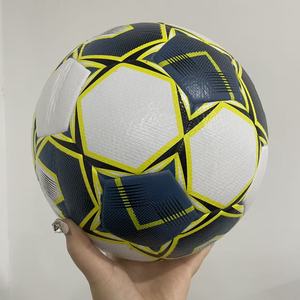 Ballon de football en cuir PU de haute qualité 2026, cousu à la machine, avec logo personnalisable, taille 5, pour le jeu et les cadeaux - Product Image 5