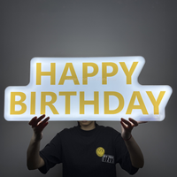 Présentoir de bouteilles amovible avec logo personnalisé OEM, service VIP, lettres en acrylique, panneau lumineux LED, enseigne à message lumineuse pour boîte de nuit, bar