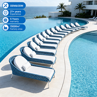 Chaise longue d'extérieur en corde tressée avec siège rembourré pour piscine, hôtel, complexe hôtelier