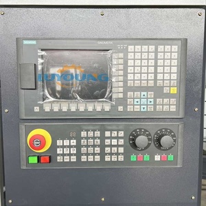 Centre d'usinage vertical CNC automatique haute <span class=keywords><strong>vitesse</strong></span> VMC650 BT40 avec table de travail pour la production de pièces métalliques de précision - Product Image 5