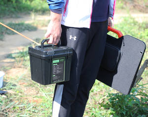 Centrale électrique portable 12V 60Ah 50Ah avec <span class=keywords><strong>borne</strong></span> M8 12.8V LiFePo4 batterie <span class=keywords><strong>de</strong></span> Charge voiture moteur <span class=keywords><strong>de</strong></span> pêche à la traîne <span class=keywords><strong>Camping</strong></span> RV batterie <span class=keywords><strong>de</strong></span> secours - Product Image 2