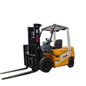 Montacargas Usado TCM30 de 3 Toneladas, Modelo 2023, Tracción 4x4, Neumáticos Sólidos, 1 Año de Garantía, Buen Estado, Pintura Original, Precio Bajo - Product Image 1