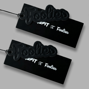 Etiquetas Colgantes <span class=keywords><strong>Personalizadas</strong></span> de Lujo en Cartulina Negra con Estampado Metálico Plateado en Relieve 3D <span class=keywords><strong>para</strong></span> Marcas de Ropa Urbana - Product Image 2