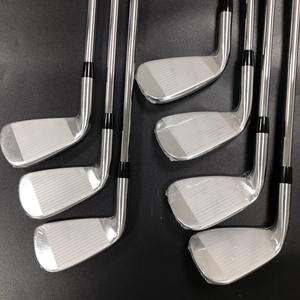 Set di Ferri da Golf Maschili 2024 Nuovi, Argentati 790, 7 Pezzi 4-P, Asta in Acciaio/Grafite Flessibile R/S, con Copertura - Product Image 1