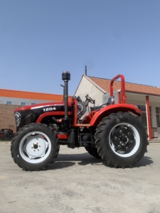 Affordable agricultural tractor with 4WD/2WD,four-wheel drive, automatic gear transmissionincluding engine and gearbox bearings - Product Image 6