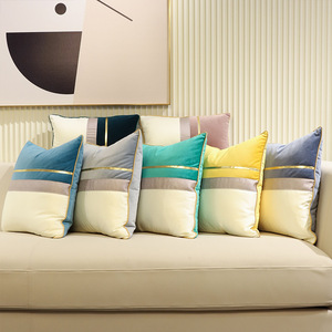 Coussins de <span class=keywords><strong>canapé</strong></span> luxueux, oreillers de décoration pour la maison, taies d'oreiller géométriques, 45*45, housses de coussin en velours à rayures dorées - Product Image 5