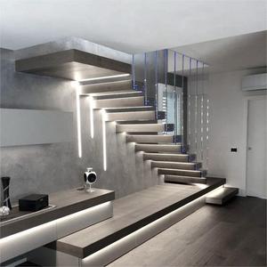 <span class=keywords><strong>Escalera</strong></span> Flotante de Madera con Estructura de Acero Reforzado, <span class=keywords><strong>Escalones</strong></span> <span class=keywords><strong>Anchos</strong></span> y Aspecto Arquitectónico Moderno y Limpio - Product Image 4