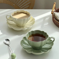 Fabricant d'équipement d'origine Ensemble de tasses et soucoupes en céramique de couleur et de motifs floraux personnalisables pour café et décoration intérieure Vente en gros en vrac