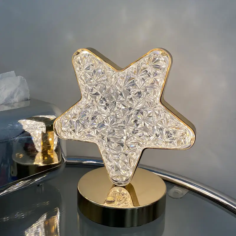 คริสตัล ดี