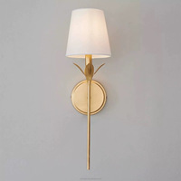 Lustre rond en verre martelé de luxe léger, cadre en métal doré, lampe suspendue pour l'éclairage intérieur de la maison et de la villa