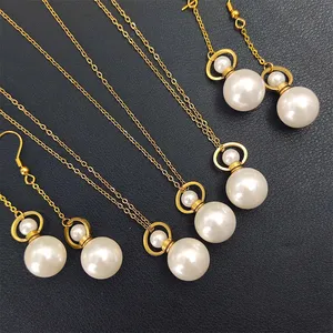 I Set di gioielli hawaiani di perle all'ingrosso possono aprire il Set di orecchini di collana placcati in oro con bottiglia di olio essenziale di profumo per le ragazze delle donne