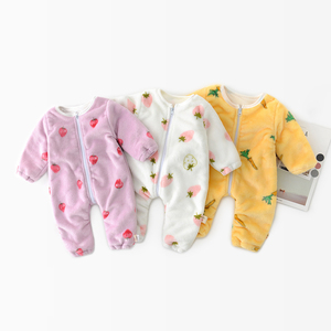 Ropa occidental de invierno para recién nacidos, mono con estampado bonito de manga larga de terciopelo, peleles cálidos para bebés y niñas - Product Image 4