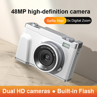 Appareil photo numérique compact vintage 4K 64MP, appareil photo portable avec écran rabattable, autofocus, caméra de vlogging pour étudiants et débutants