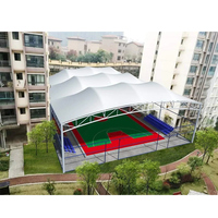 Structure de membrane tendue moderne haute résistance pour terrain de padel et tente de terrain de football avec conception ignifuge et durable