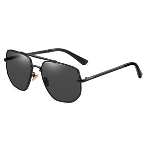 <span class=keywords><strong>Gafas</strong></span> <span class=keywords><strong>de</strong></span> <span class=keywords><strong>Sol</strong></span> con Marco Metálico <span class=keywords><strong>de</strong></span> Tendencia 2026, Lentes Polarizadas, Estilo <span class=keywords><strong>de</strong></span> Diseñador <span class=keywords><strong>de</strong></span> Lujo, Logotipo Personalizado, Unisex - Product Image 4
