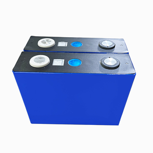 แบตเตอรี่ลิเธียมไอรอนฟอสเฟตแบบแท่งปริซึม EV 100ah 3.2V ชาร์จได้ ความจุสูง แบตเตอรี่ลิเธียมไอออนแบบแท่งปริซึม - Product Image 1