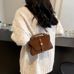 Questa è una borsa a tracolla casual, alla moda e di alta qualità per le donne, che non è di solito in evidenza. Nuovo Stile Coreano 2024 per Singoli - Product Image 3