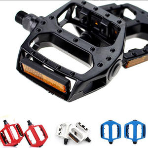 Pédales de vélo de montagne en alliage d'aluminium bleues antidérapantes pour VTT - Product Image 5